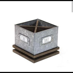 Rae Dunn desk organizer‎
